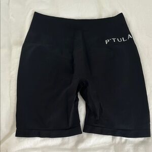 P'tula Athletic Shorts Black